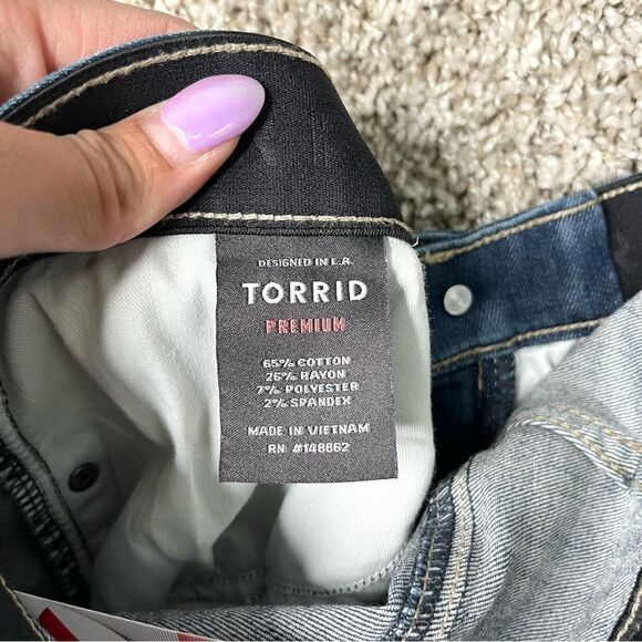 Torrid Jeans Womens 18 Premium Stretch Sky High Distressed Denim Skinny Crop NWT - Picture 8 of 13